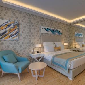 Deluxe Bay Room