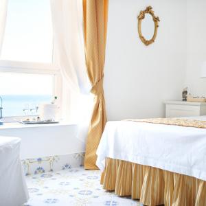 Superior Double or Twin Room with Sea View