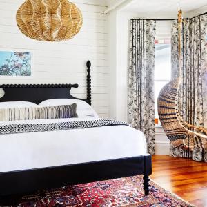 Surf Harborview King Suite (Porch)