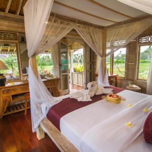Extra Bed at Suite Wooden Room and Free Benefit