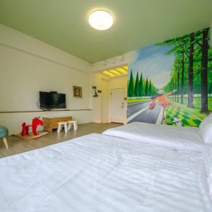 Quadruple Room with Private Bathroom