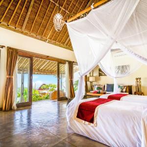 Deluxe Suite with Ocean View