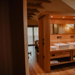 Luxury Suite with Sauna