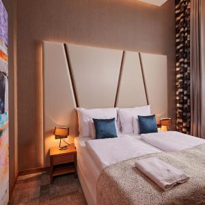 Standard Double or Twin Room with City View