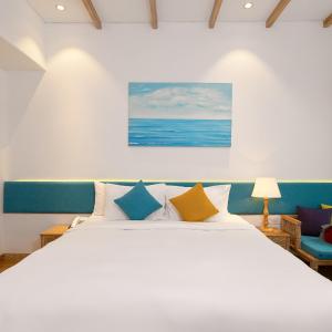 Superior Double Room with No Window