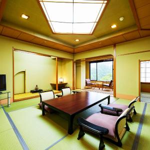 Japanese-Style Room