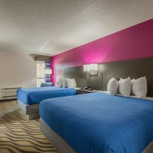 Queen Room - Disability Access