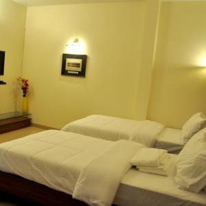 Executive Twin Room with Lake View