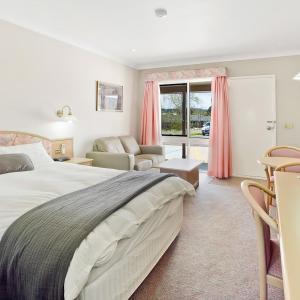Executive Queen Room