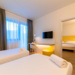 Two Connecting Double Rooms