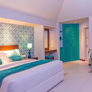Two Bedroom Sunset Family Beach Villa