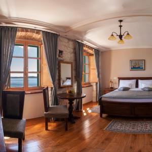 Traditional Double Room with Sea View
