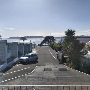 One-Bedroom Apartment with Sea View