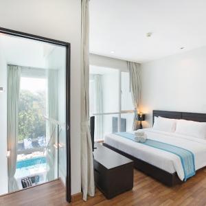 Duplex Two-bedrooms Pool Access
