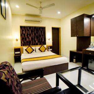Queen Room