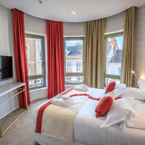 Prestige Suite