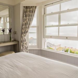 King Suite with Sea View