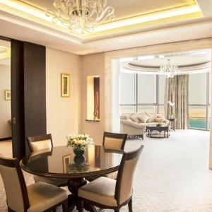 Luxury Suite with Sea View