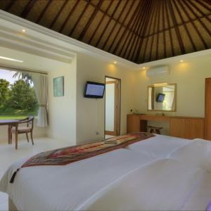 Deluxe Suite with Rice Fields View