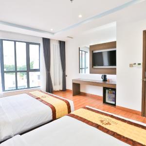 Deluxe Family Room