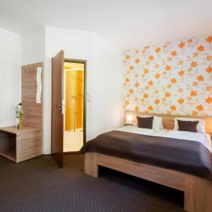 Comfort Triple Room with Balcony