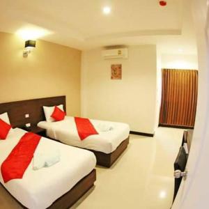 Superior Queen Room with Two Queen Beds