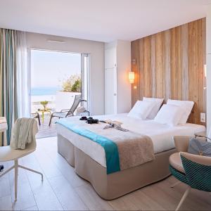 Double Room with Sea View and Terrasse