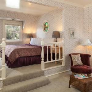 Alice’s Balcony Room