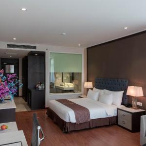 Deluxe Double Room with Bath