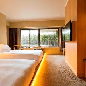 Luxury Twin Room with Club Lounge Access - Dinner and Breakfast Included - Non-Smoking