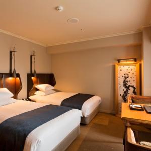 Superior Twin Room with Club Lounge Access - Dinner and Breakfast Included - Non-Smoking