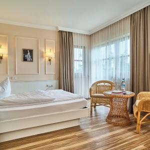 Queen Room with Balcony