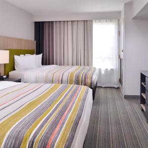 Queen Room with Two Queen Beds - Disability Access