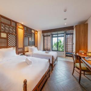 Standard Twin Room with Sofa