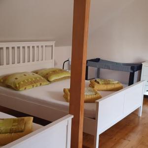 Studio Apartment with One Double Bed
