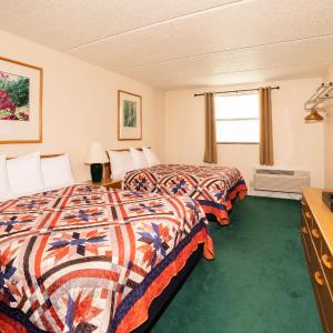 Suite with Two Queen Beds