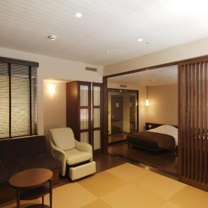 Deluxe Room with Tatami Area - Buffet Breakfast + Buffet Dinner Included - Non-Smoking　