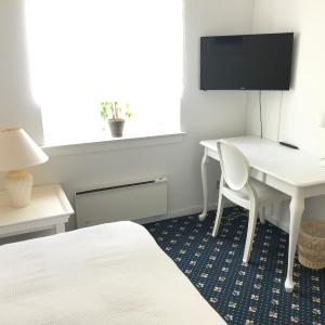 Single Room with Shower