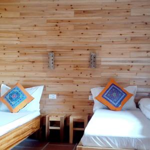 Twin Room with Private Bathroom