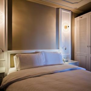 Exclusive Two Bedroom Suite with Kitchen - Sean and Pool View