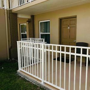 Queen Suite ADA Compliant Room 