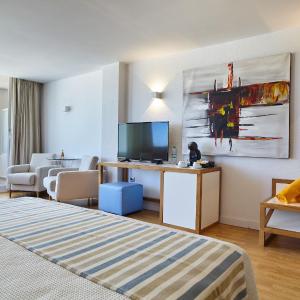 Special Package - Triple Room with Sea View