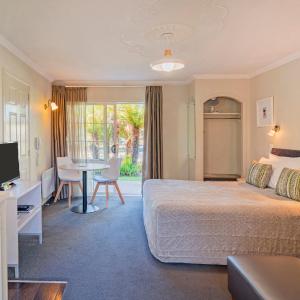 Superior Studio with Spa Pool