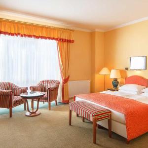 Deluxe Double or Twin Room with Balcony