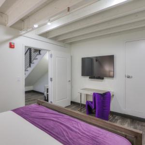 2 Bedroom Loft King Suite