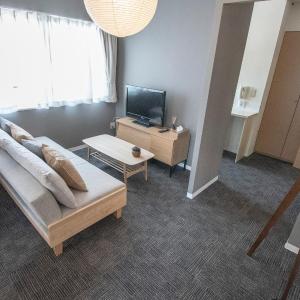 Family Room with Bathroom Room 401