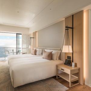 Coral Suite Twin
