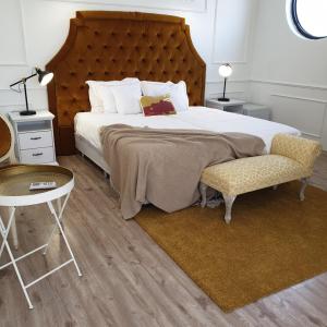 Deluxe Twin Room with Balcony