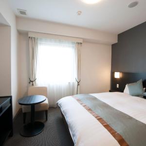 Queen Room - Eco Plan (No Daily Cleaning)