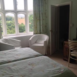 Twin Room with Shower